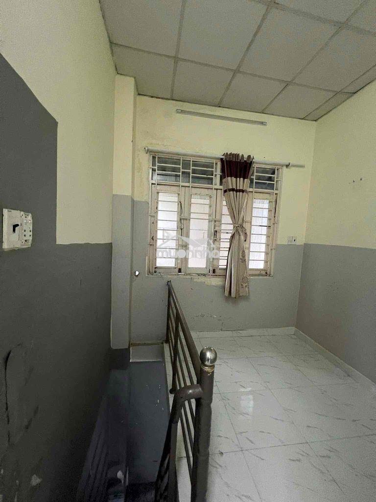 Cho thuê nhà nguyên căn hẻm 1283 htp quận 7 - 4