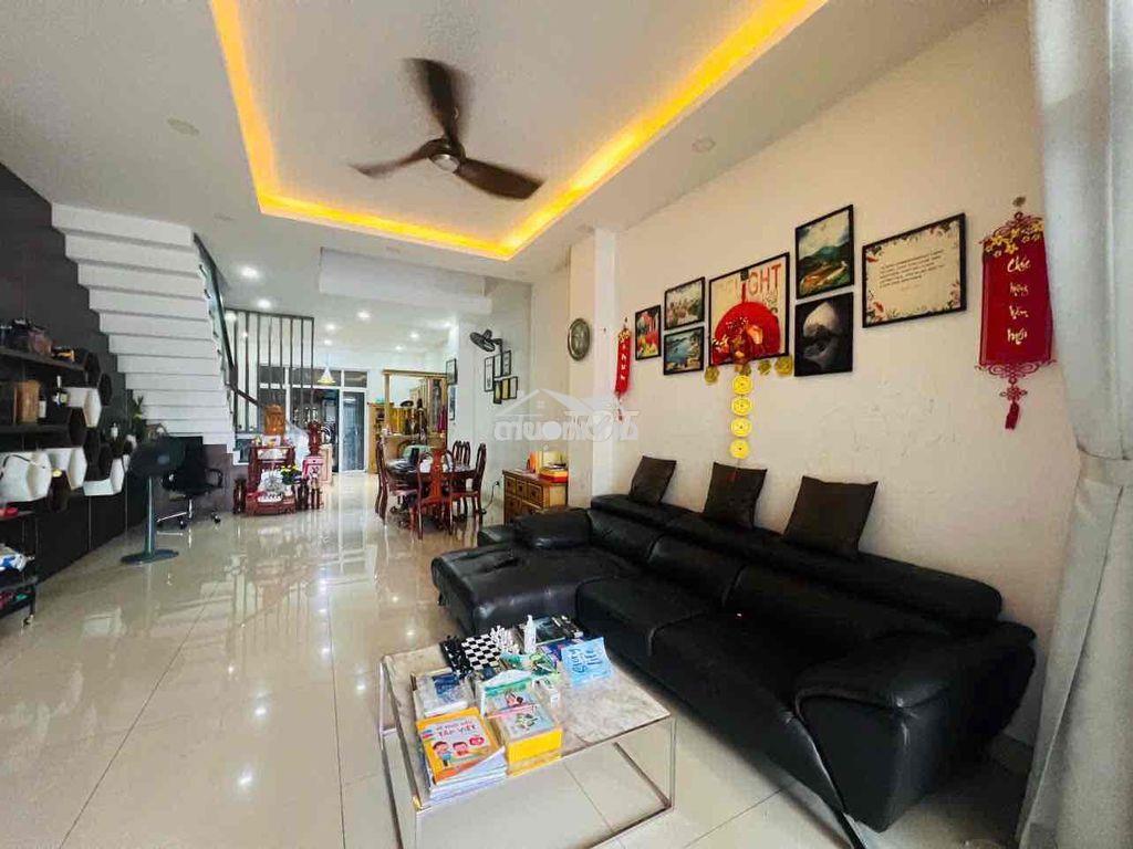 Nhà 1 trệt 3 lầu - full nội thất - ngay trường cao đẳng công thương - 3