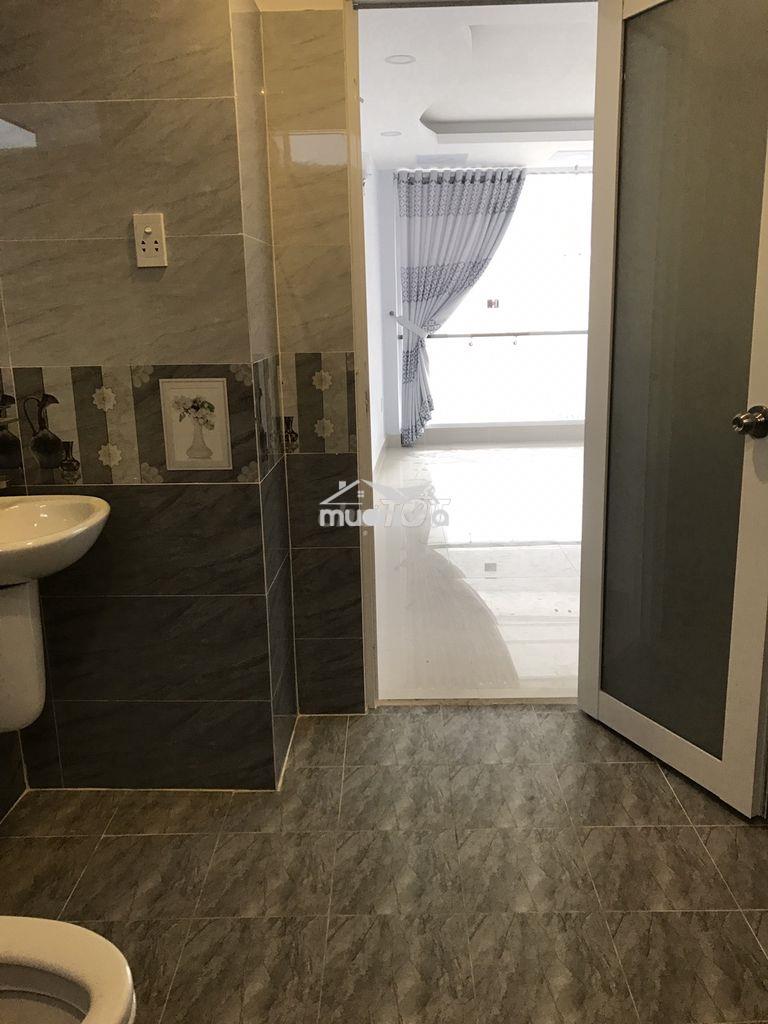 Cho thuê tầng 2  50m2 giá 6tr - 3