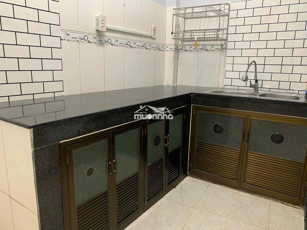 Nhà đẹp xinh, 1 trệt 2 tầng, 2p. ngủ - m.lạnh máy nn, ở 2-3ng đi làm - 4