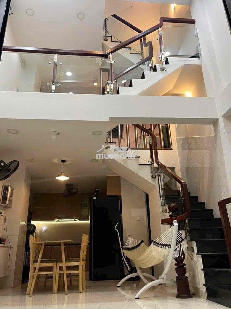 Cho thuê nhà 2lầu hẻm xe hơi 4pn thống nhất p11