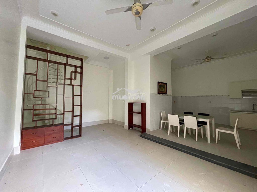 Cặp nhà trục chính kdc 91b có sân đổ xe siêu rộng - 2