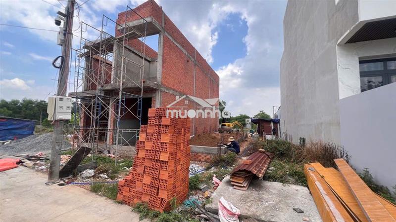 Cần bán nhà mới 100% tại đường hồ văn cống, tp thủ dầu một bình dương