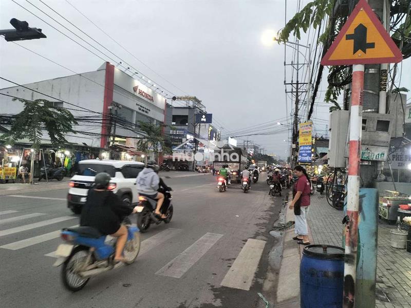 💥💥Loaloa hàng cực hiếm  vị trí vip vừa kinh doanh vừa làm kho nhanh ạ