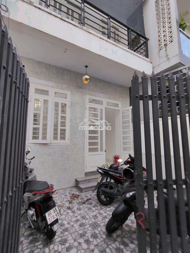 Nhà sân rộng- võ văn ngân, đối diện spkt - 2
