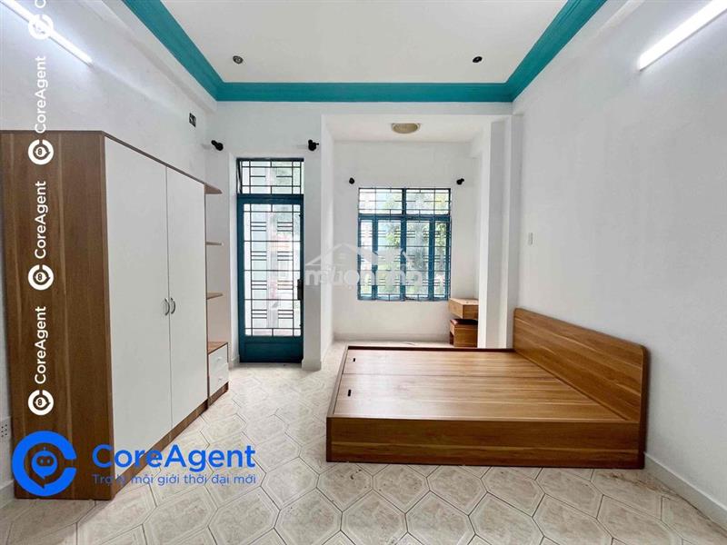 Khai trương căn hộ dịch vụ ban công