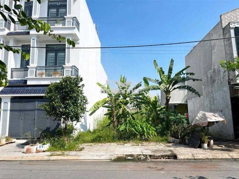 Kẹt tiền xoay vốn bán miếng đất mt shr gần vòng xoay an lạc