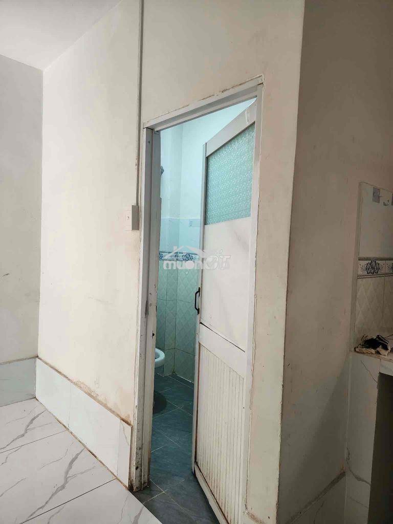 Nhà nguyên căn cho thuê gần chung cư thạnh lộc