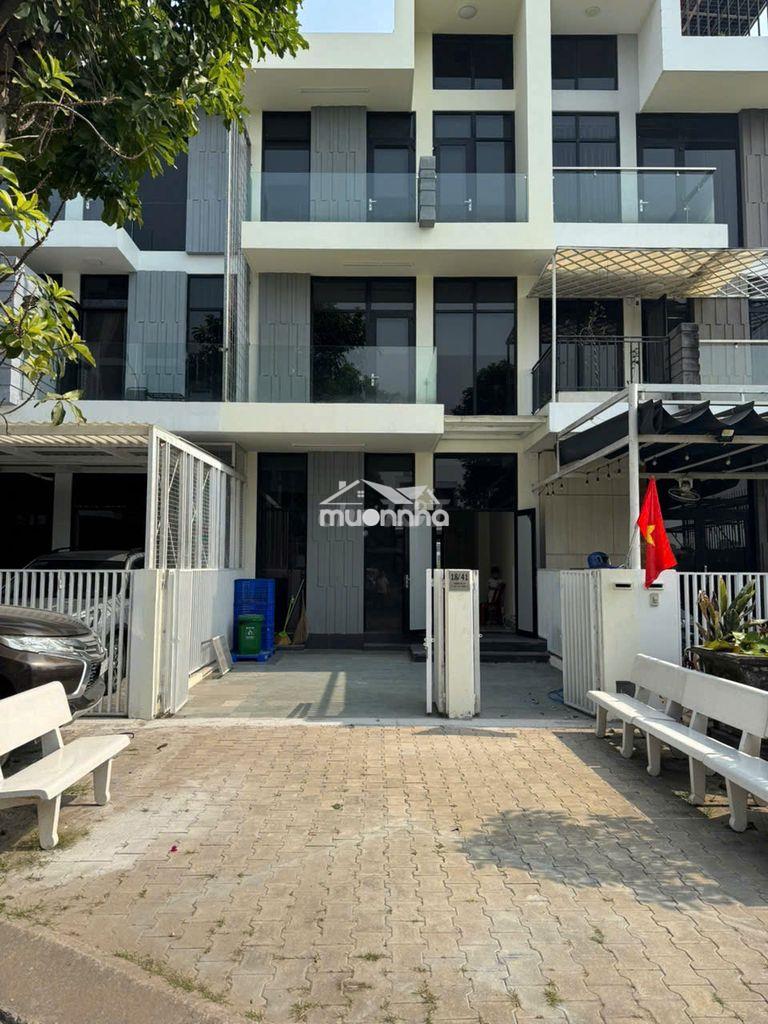 Cho thuê nhà phố khu compoud bv 24/7 14tr/th 1t2l