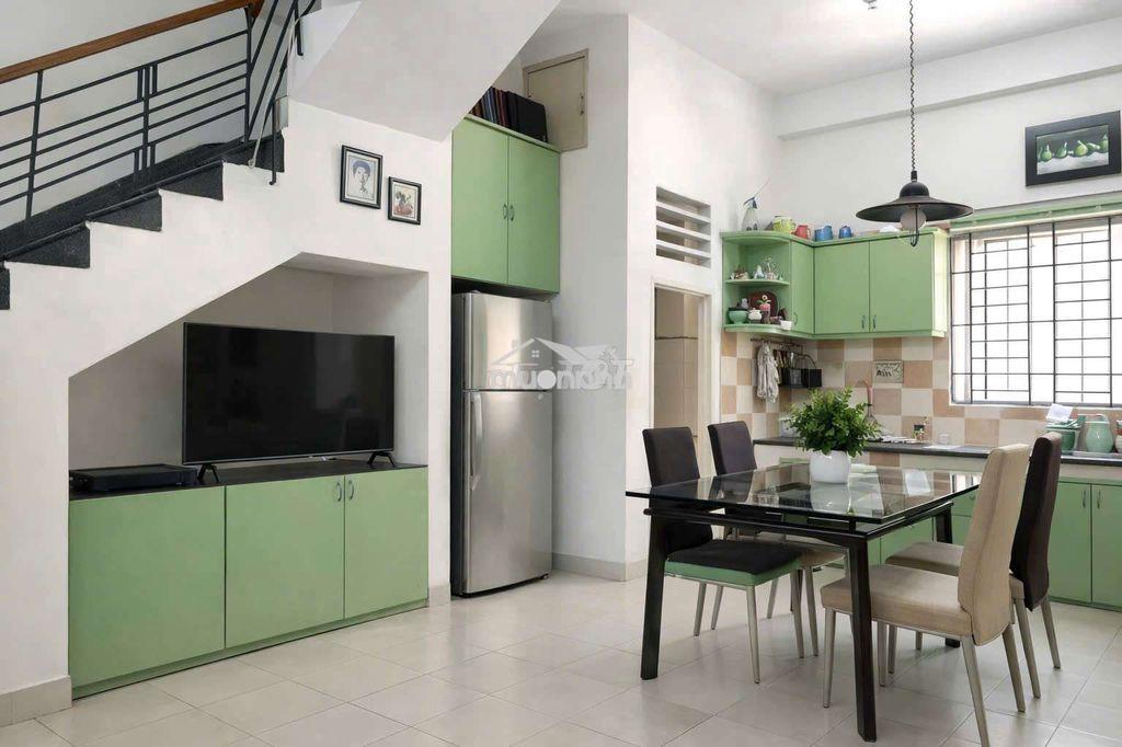 Đẹp như biệt thự giữa trung tâm quận 10  - 4