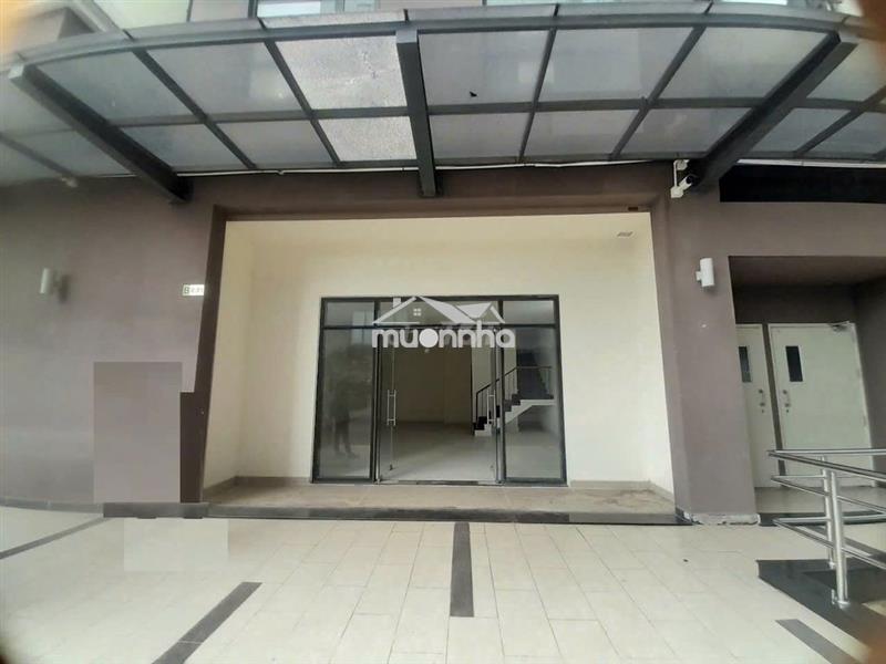 Chính chủ cho thuê shophouse mbkd dt151m2  giá 15tr nhà trống quận 8