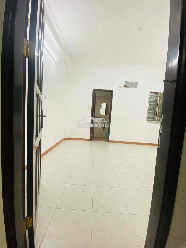 Cho thuê phòng hoa sứ - phú nhuận 50m2