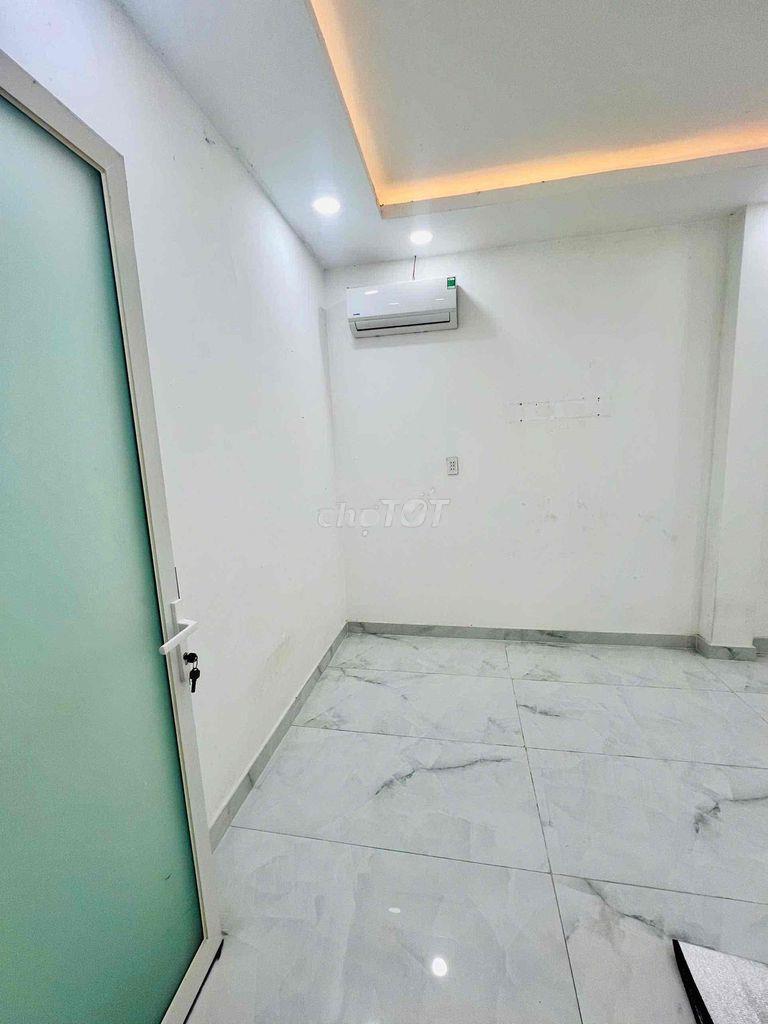 Chính chủ cho thuê phòng gần ngã 4 nvl ql 50 mt ful nt 3,5tr bao điện