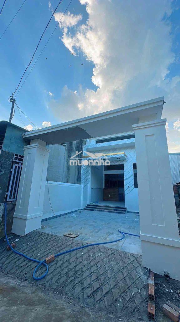 Nhà ngay trường c1. phước tân sổ riêng hỗ trợ vay sân ôto đg ô tô tl n