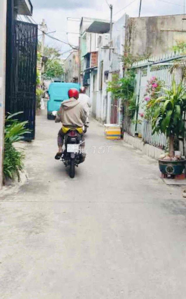3 tỷ bán nhà đặng thúc vịnh 68m2 - hẻm ô tô - cấp 4 - 3pn - shr . - 4