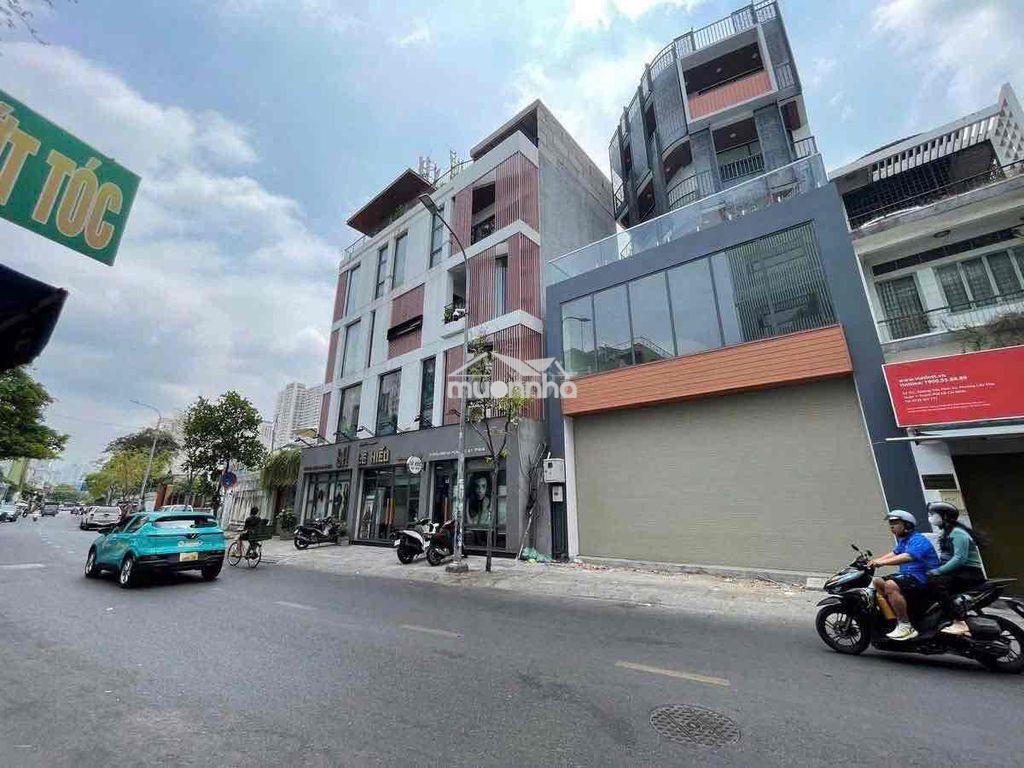 Cho thuê nhà nguyên căn mặt tiền quận 1 - 2