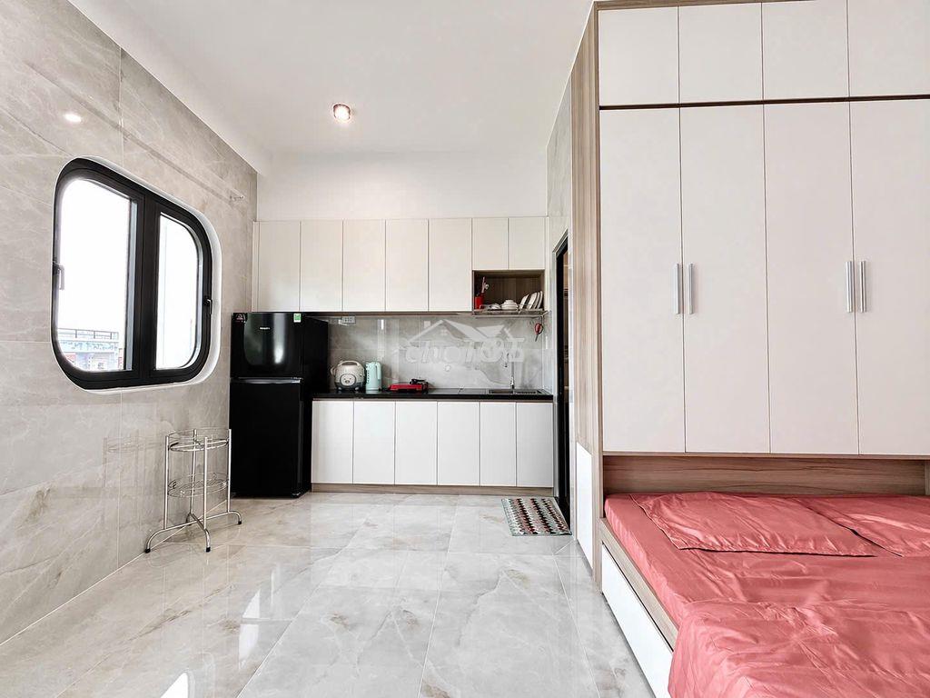 Phòng full nội thất dành cho cặp đôi mới cưới - 4