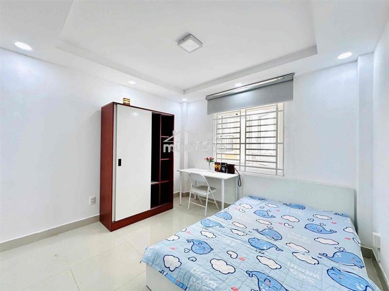 Phòng cửa sổ - sau vincom nam long