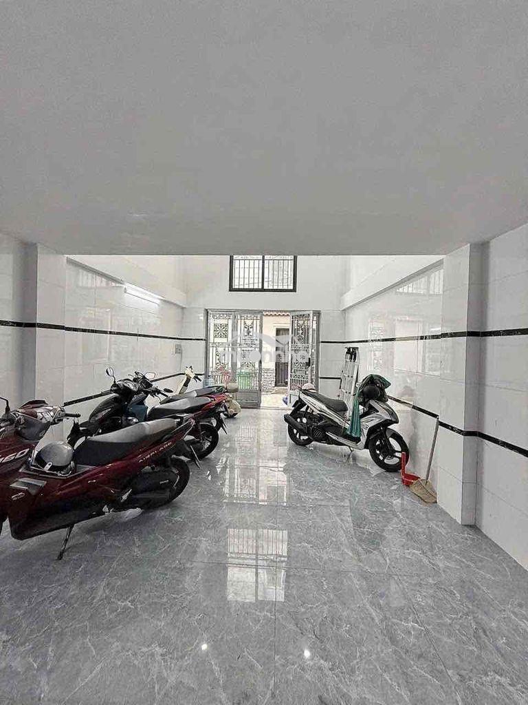 Căn hộ dịch vụ mới, 9 phòng ngay đh công nghiệp hcm