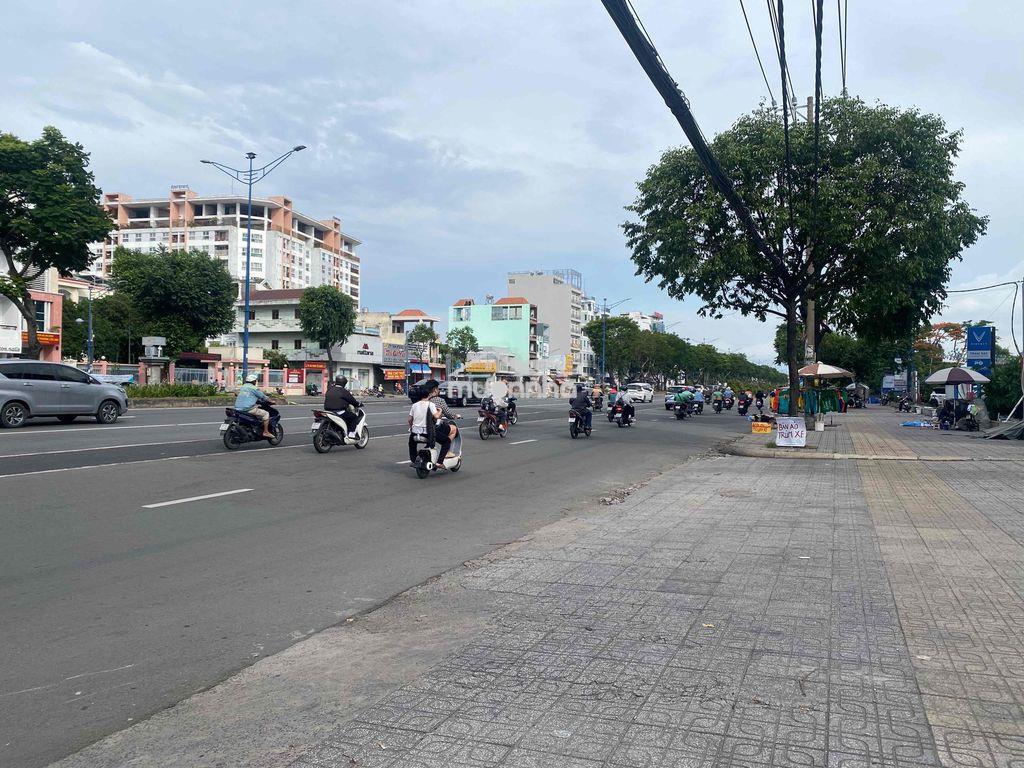 1000m2. mặt tiền quận 2. trần lựu. lương đình của - 2