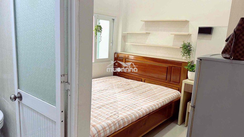 Trống sẵn phòng cửa sổ kế đại học văn lang - 4