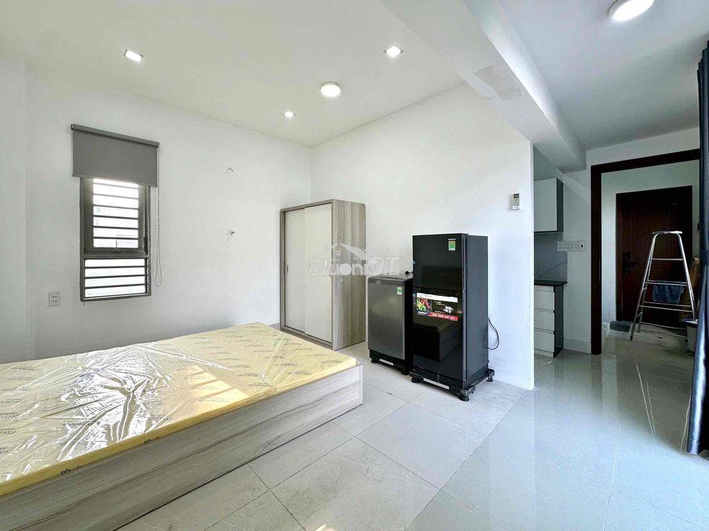 Chdv 1pn ban công 35m2 siêu thoáng ngay phạm văn hai - 2