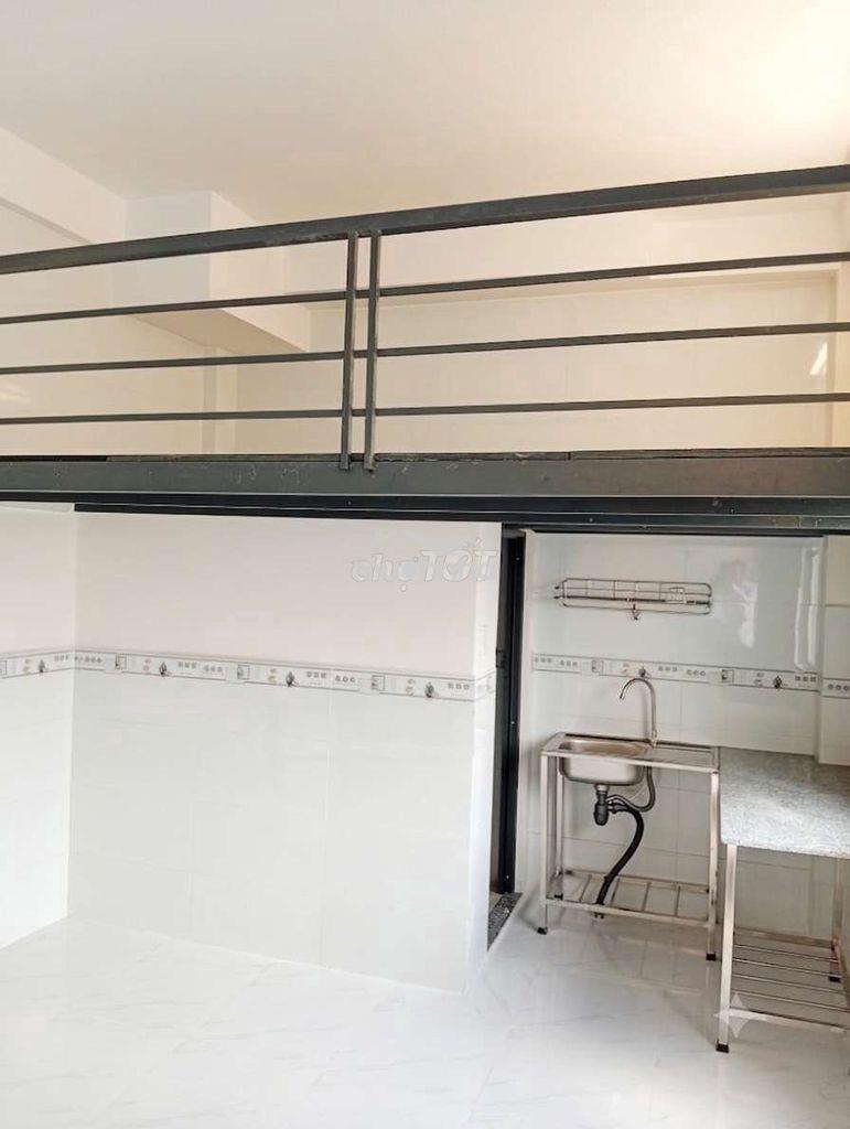Chính chủ cho thuê căn hộ dịch vụ gác xép máy lạnh nguyễn thái sơn f5