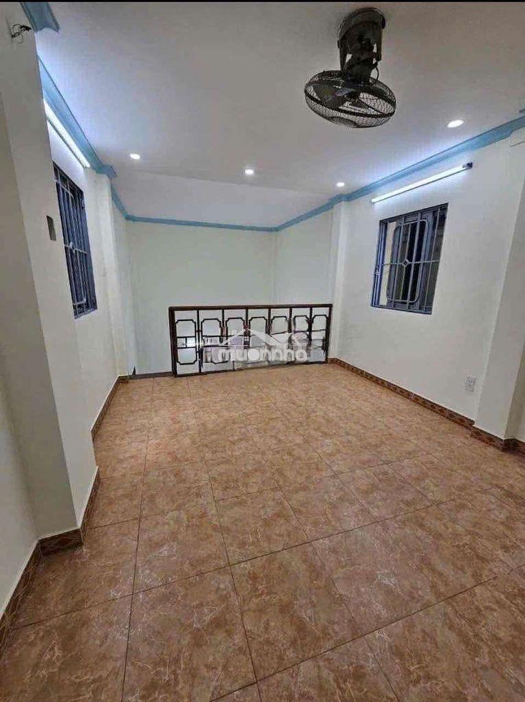 Cho thuê nhà trệt 1 lửng 1 lầu - điện biên phủ q3