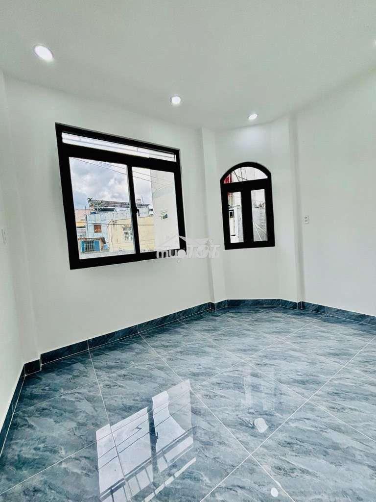 Bán nhà đường tân hòa đông, hxh,(4m x 7m x 3tầng ) giá : nhỉnh 2tỉ tl - 4