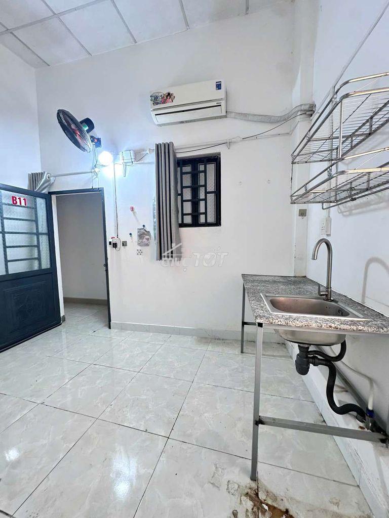 Phòng có máy lạnh giờ tự do gần ngã tư hậu giang nguyễn văn luông - 2
