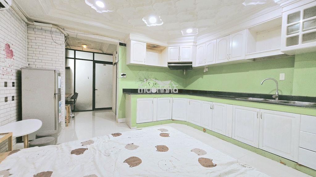 Phòng có dàn bếp lớn, full nội thất, sau lưng hutech uvk, cực thoáng ! - 3