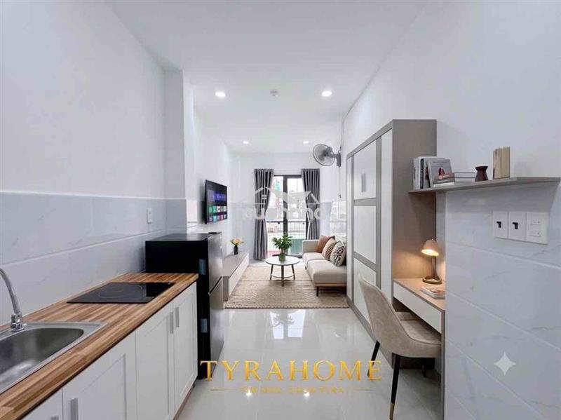Căn hộ mới 100% free tiền nhà thág 7 có thang máy phòng balcony thoáng