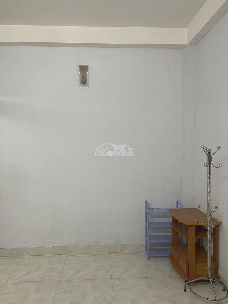 Phòng trọ lầu 2 diện tích 35m2 , rộng rải thoáng mát - 3