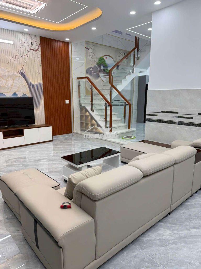 Bán nhà hóc môn - 2 tầng đẹp lung linh - ô tô đậu cửa - dt khủng