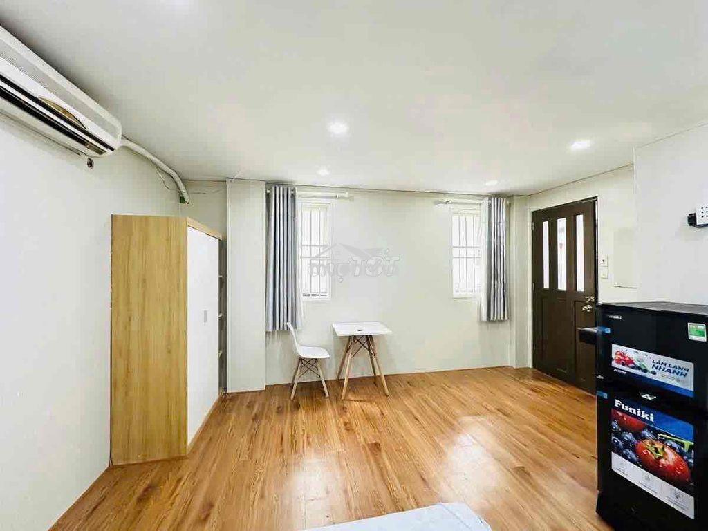 Cho thuê phòng cửa sổ thoáng - đầy đủ nội thất - có thang máy - 3