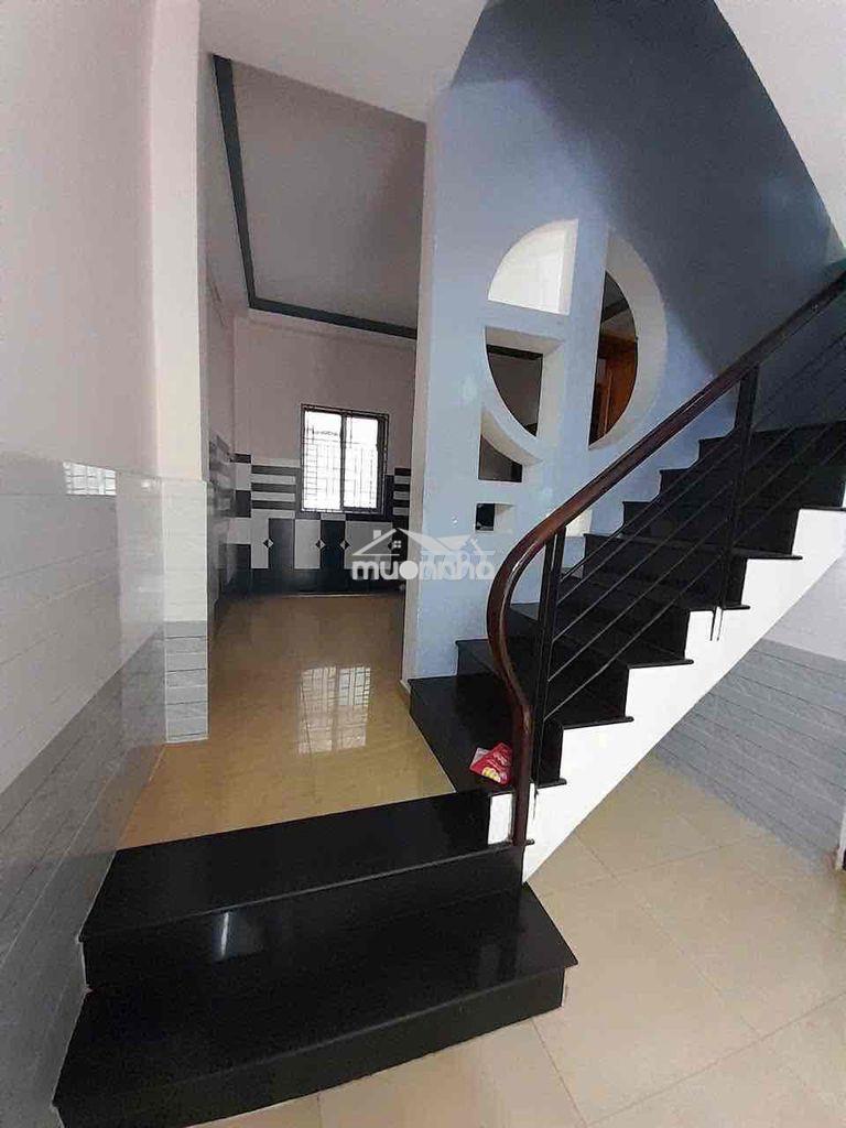 Nhà tân kỳ tân quý 4.5x12m 1 lầu