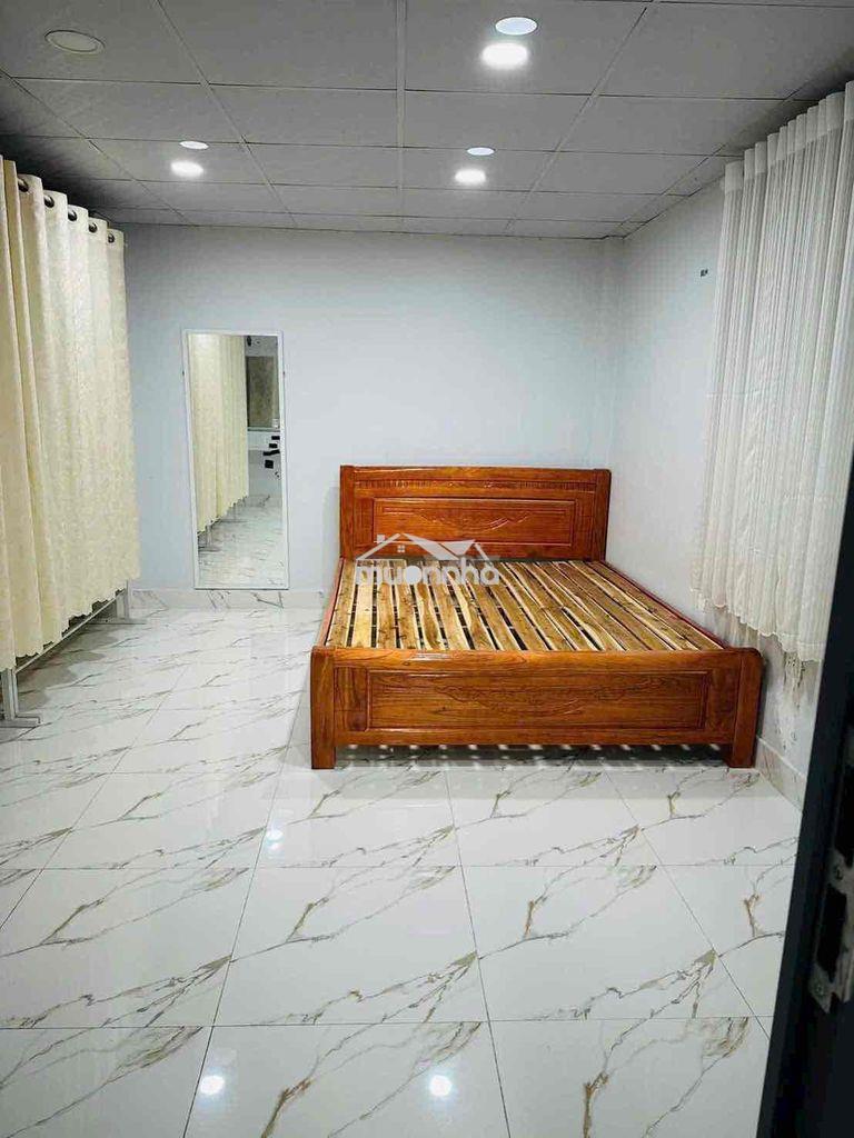 Cho thuê nhà 5 phòng -hẻm tên lửa-btđ-bình tân