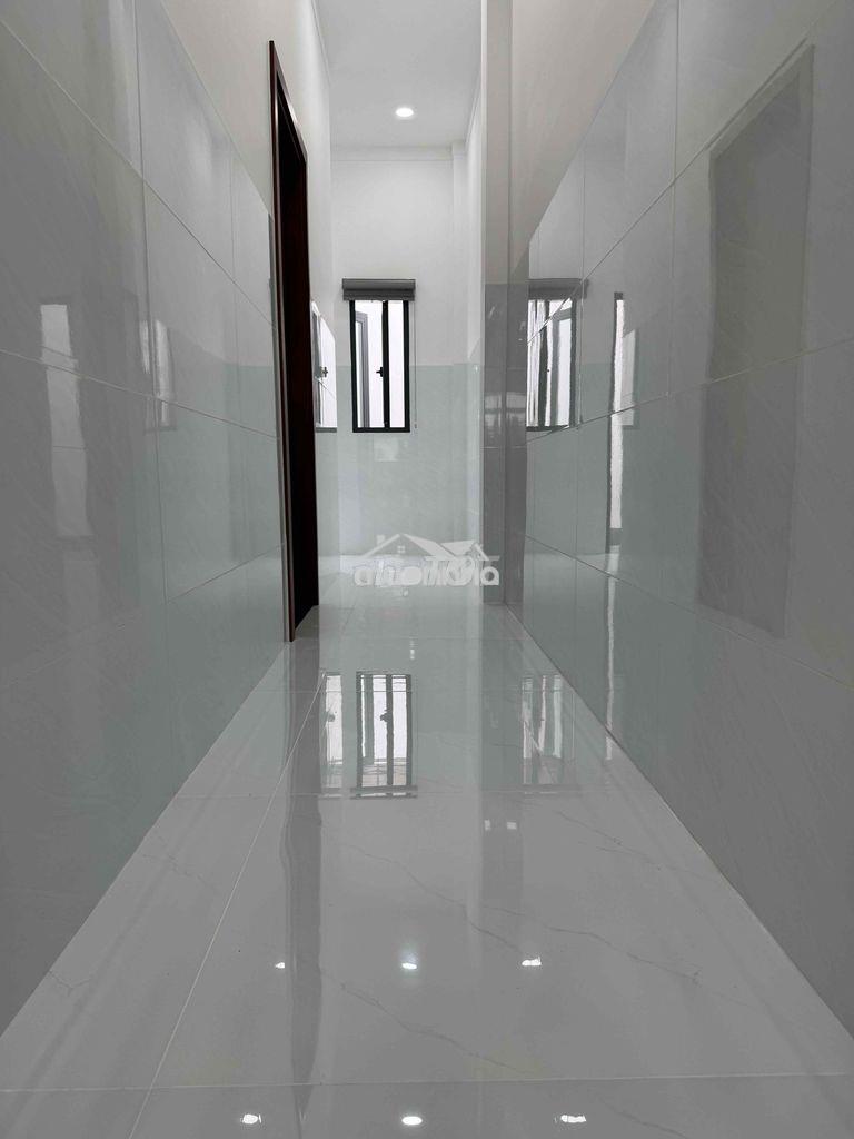 Nhà mặt tiền - 4