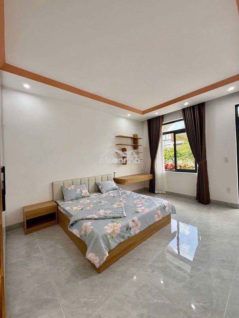 Siêu phẩm ngay làng đại học ngoại ngữ - full nội thất chỉ nhỉnh 10ty