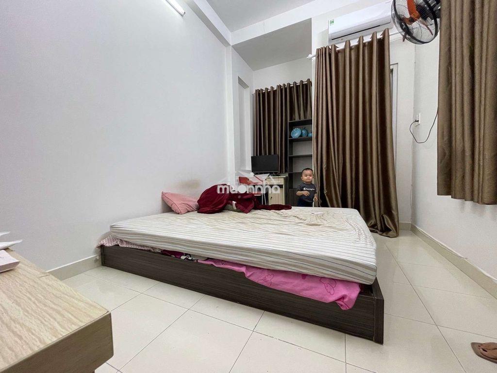 Bán nhà 4 tầng ở p11 - 42m² - 4pn - nhỉnh 5 tỷ  - 4