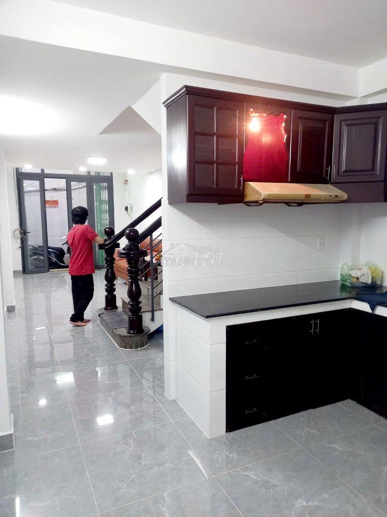Cho thuê nhà nguyên căn trần hưng đạo, gần chợ bến thành, 4 pn, 2 wc - 4
