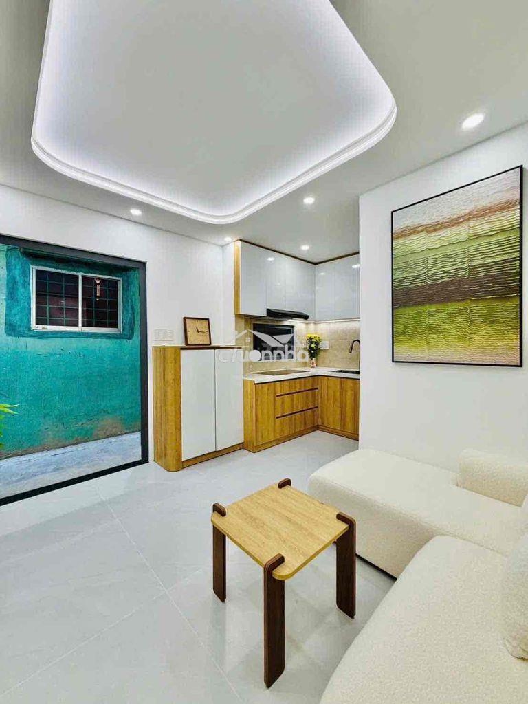 Full nt ở ngay - 3 tầng kiên cố hoàn công đủ - 2pn wc  khép kín - 3
