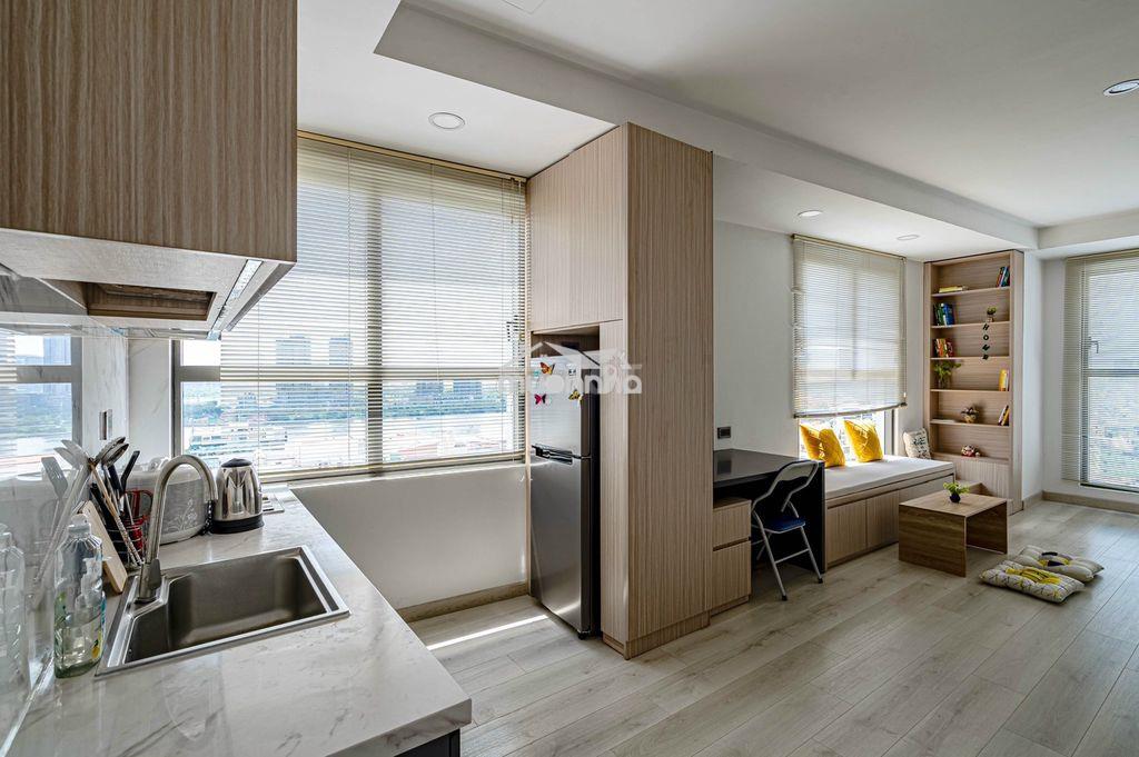 Căn hộ saigon royal - 50m2- giá: 5.2 ( view sông)-  căn góc- - 3