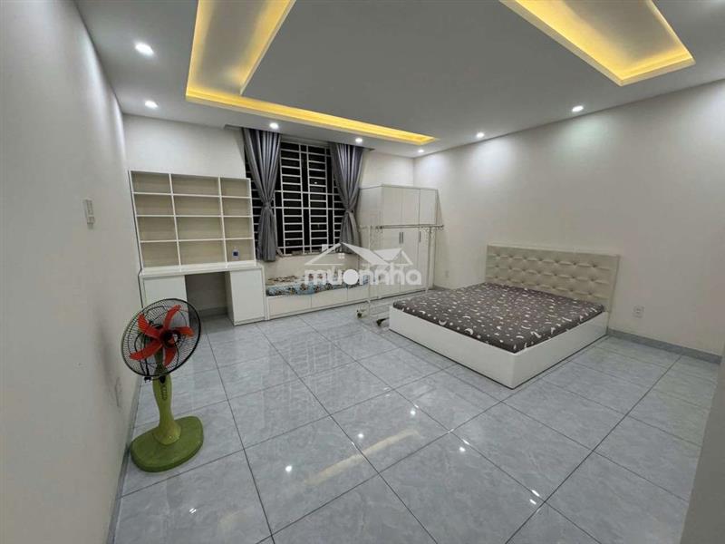 Phòng rộng đủ nội thất 5 triệu
