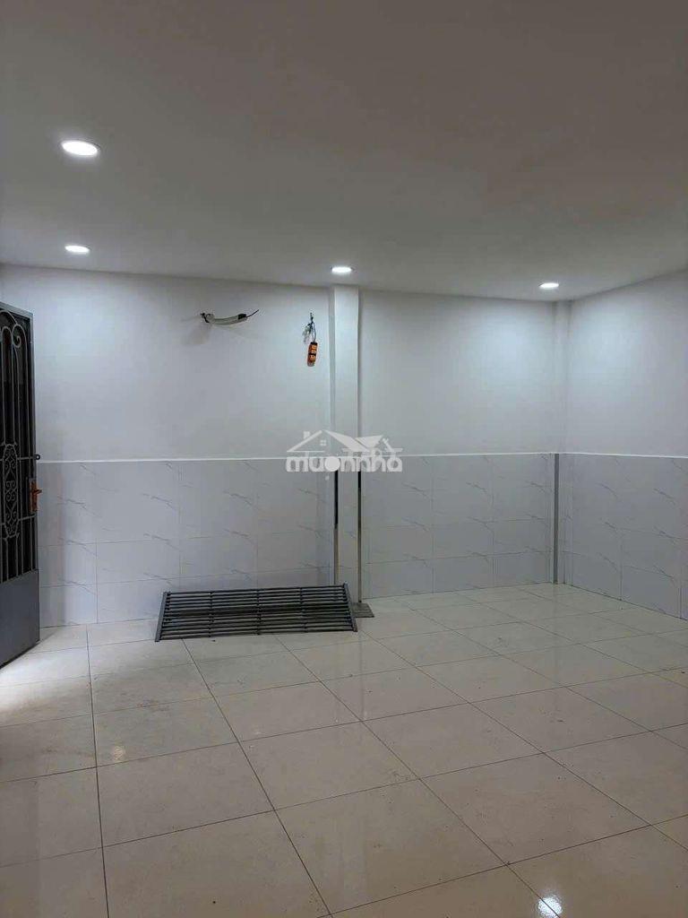 Nguyên căn cho thuê đường lý chính thắng quận 3. 