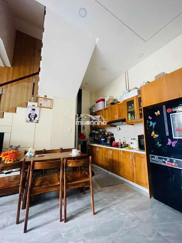 Bán nhà 1/tl37 , nhà 2 lầu 4pn đường oto - 3