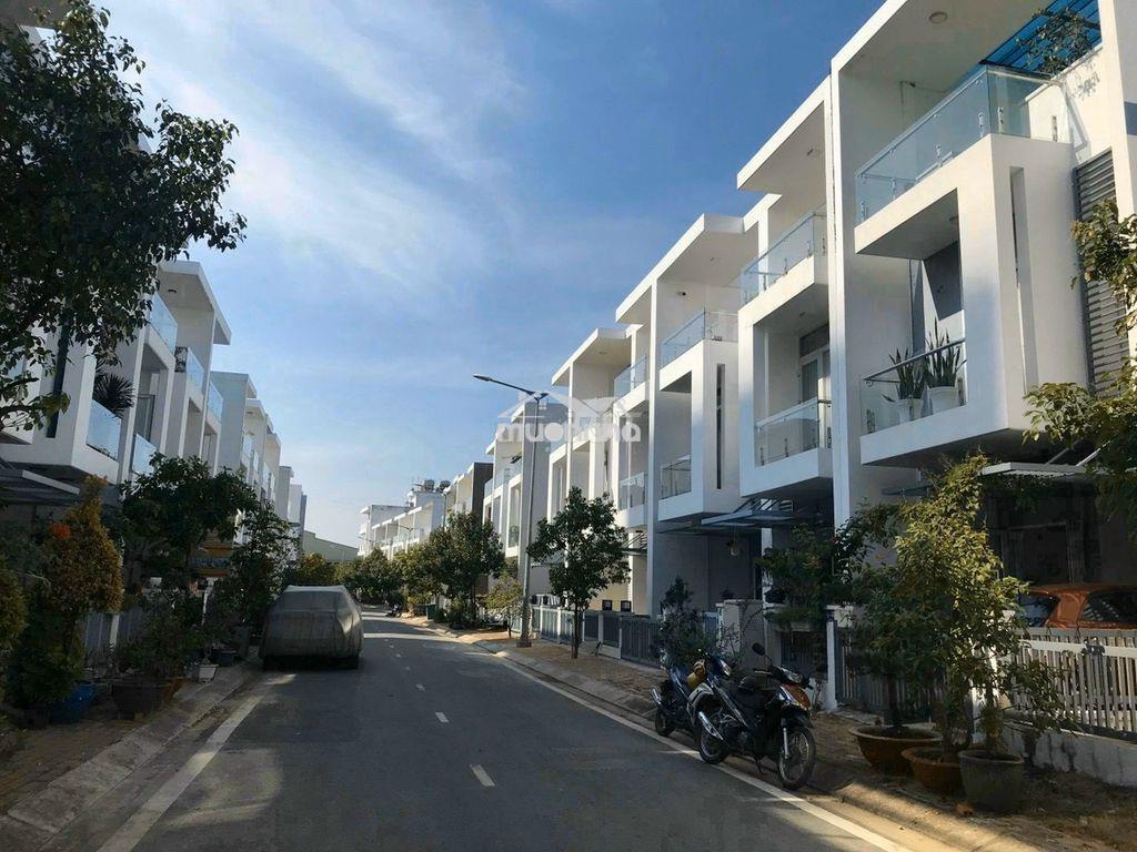 Bán đất mặt tiền đường 6b, tân tạo a, quận bình tân , dtich 93m2 - 2