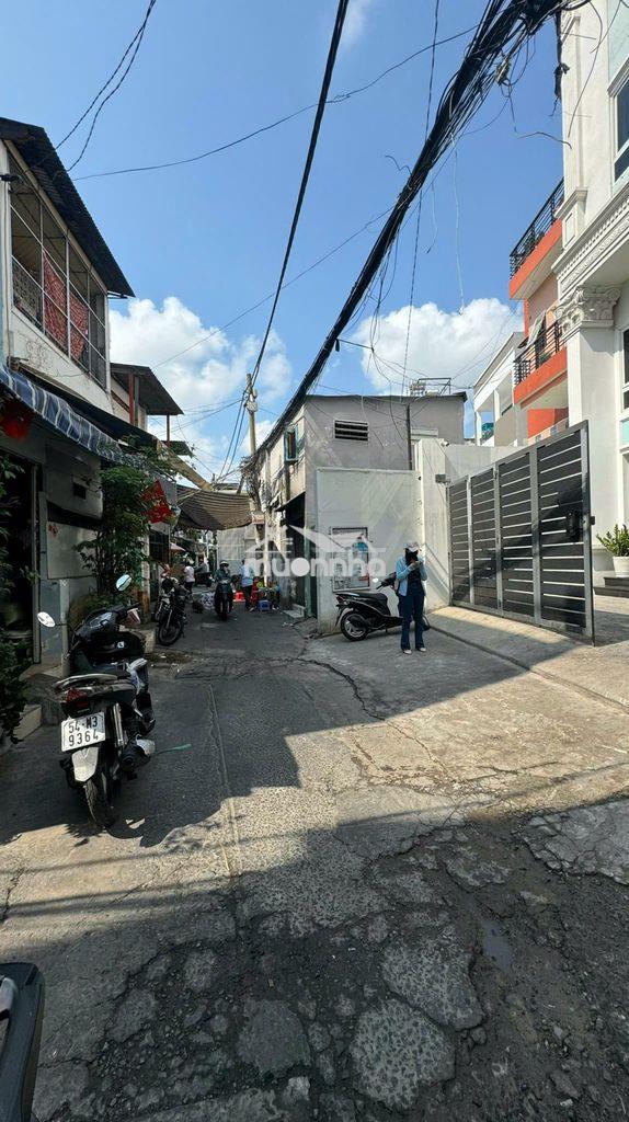 Nhà hẽm xe hơi ngay vòng xoay lê đại hành. 79m2 đất - 2