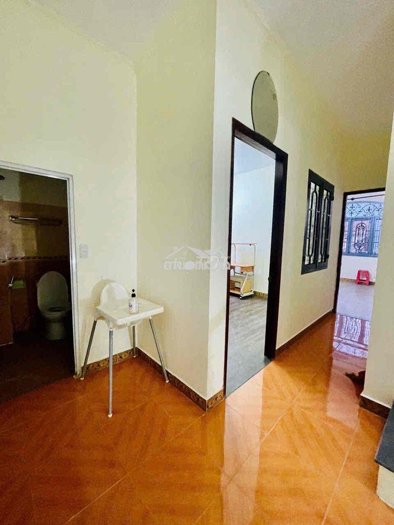 443/11 lê văn sỹ, 3 tầng, 4pn 4wc, 4.5x18m giá 20tr