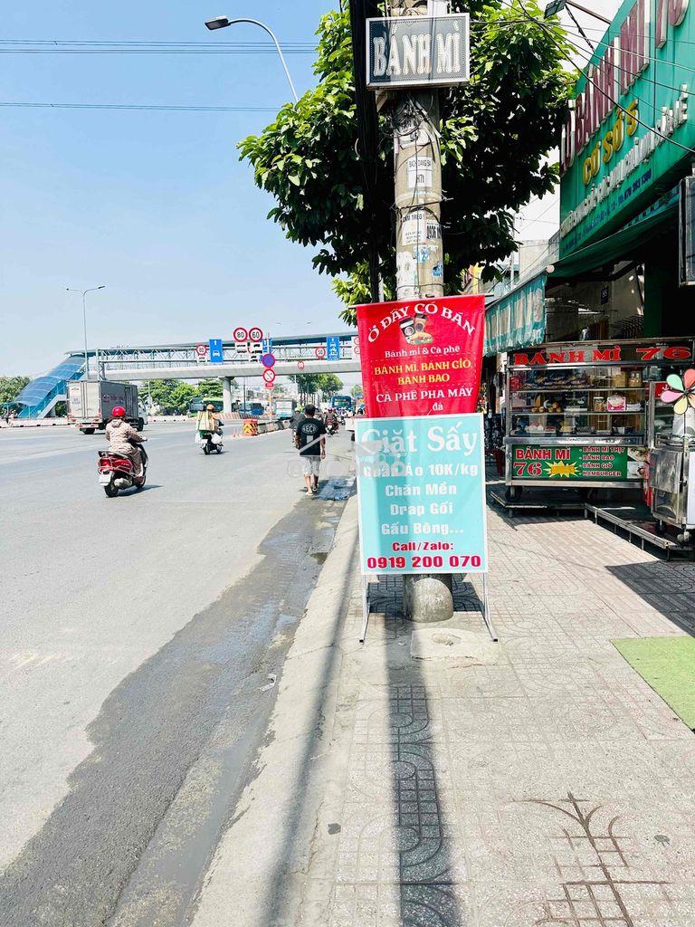 Đối diện bến xe an sương - 3